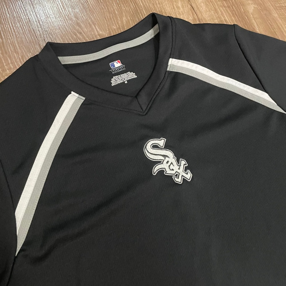 Chicago White Sox Womens MLB Shirt Size Medium Black Polyester V-Neck Jersey Top